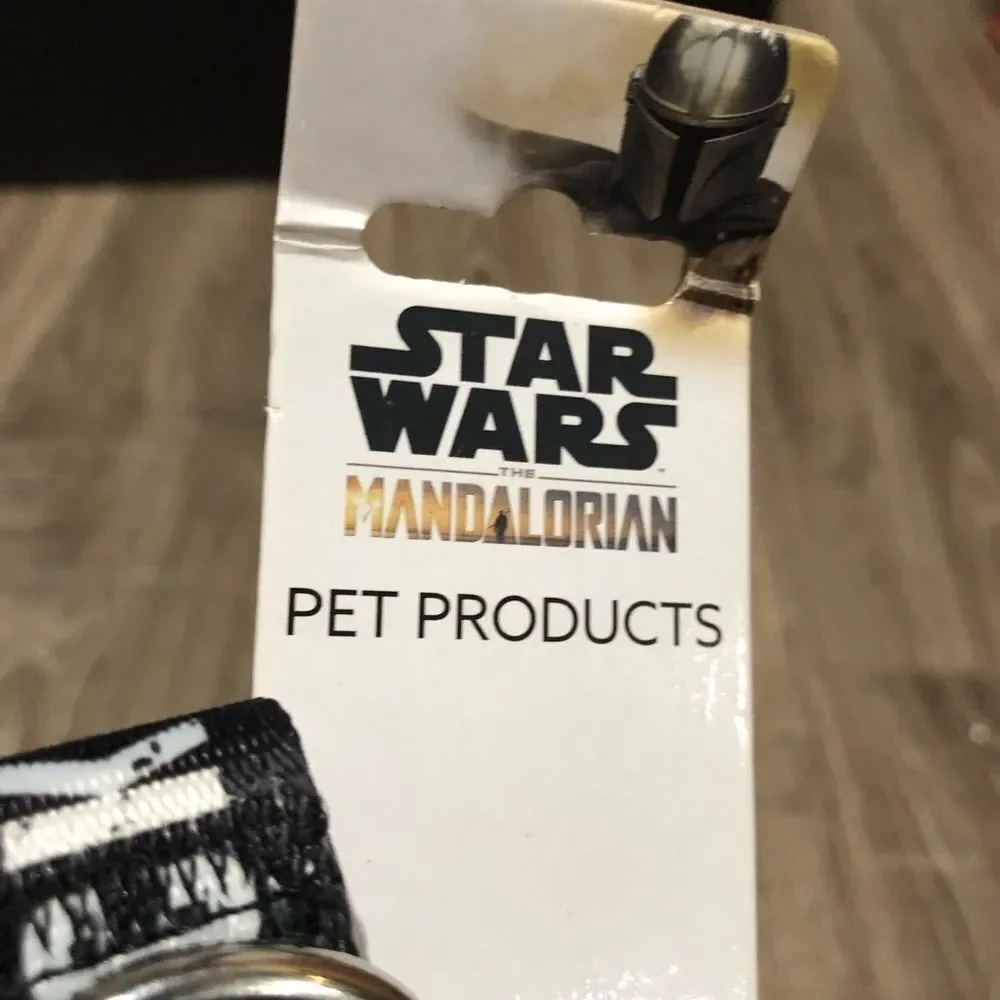 NEW Star Wars Mandalorian Collar Size Medium Black and White Pet Collar